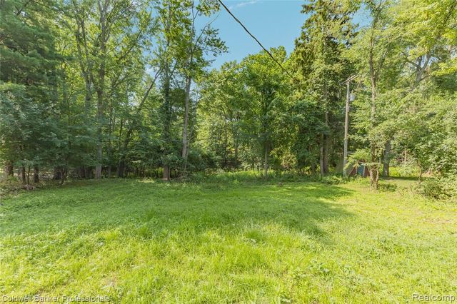 23161 Valley View Drive, Southfield, MI 48033