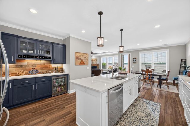 7769 N Shore Circle N, Forest Lake, MN 55025