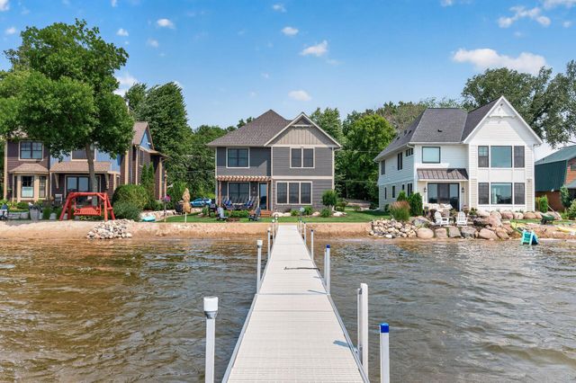 7769 N Shore Circle N, Forest Lake, MN 55025