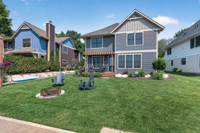 7769 N Shore Circle N, Forest Lake, MN 55025