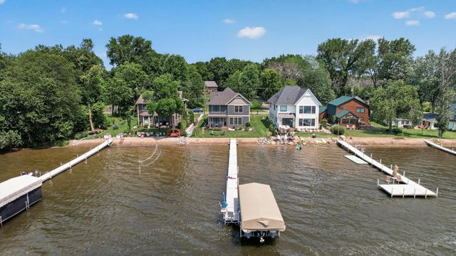 7769 N Shore Circle N, Forest Lake, MN 55025