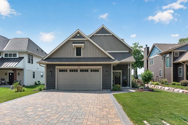 7769 N Shore Circle N, Forest Lake, MN 55025