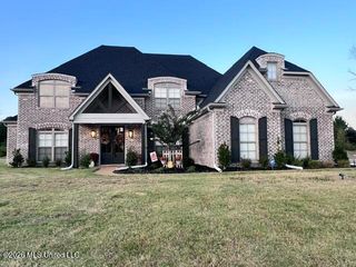 398 Poplar Lane, Holly Springs, MS 38635