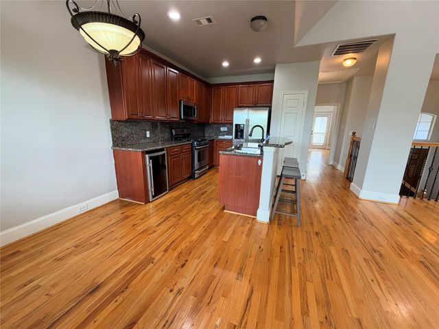 307 Grove Street, Houston, TX 77020