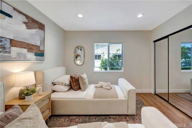 22120 Costanso Street, Woodland Hills, CA 91364
