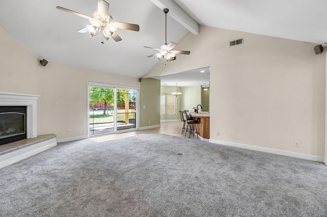 26041 Wayside Drive, Madera, CA 93638