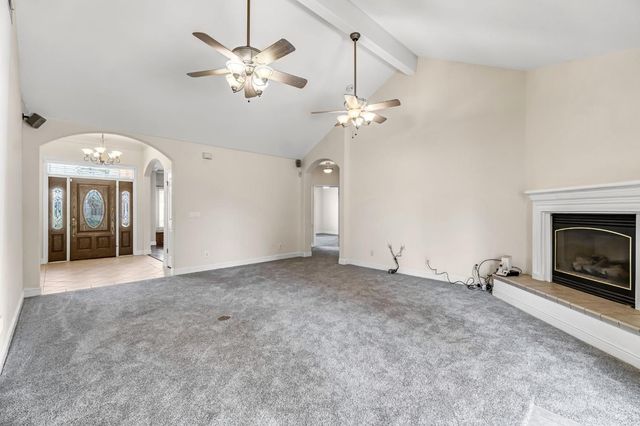 26041 Wayside Drive, Madera, CA 93638