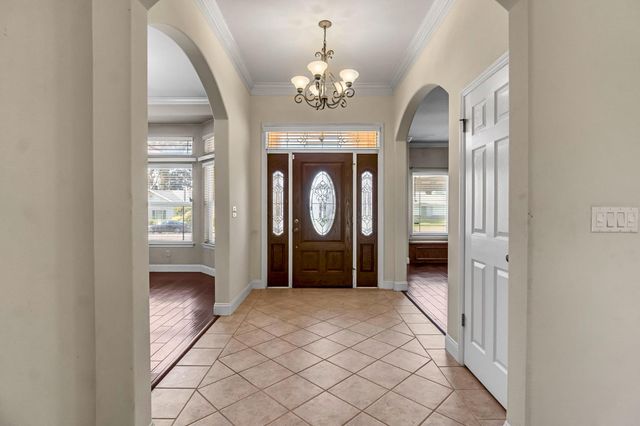 26041 Wayside Drive, Madera, CA 93638