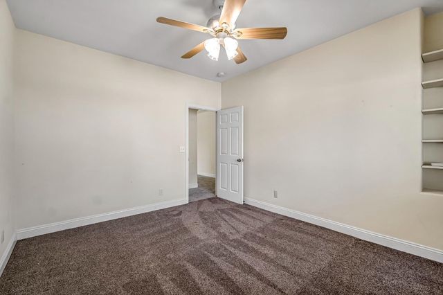 26041 Wayside Drive, Madera, CA 93638