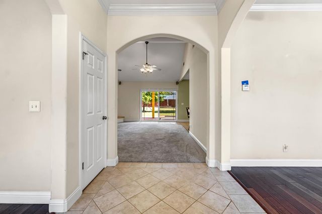 26041 Wayside Drive, Madera, CA 93638