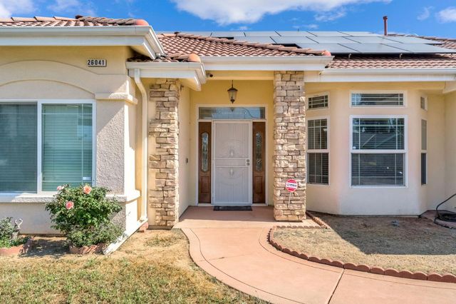 26041 Wayside Drive, Madera, CA 93638