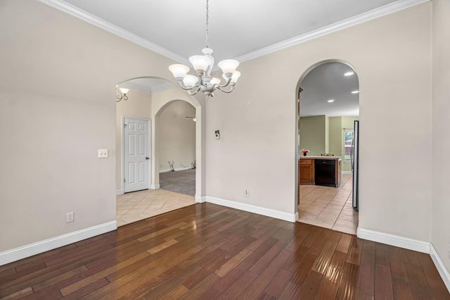 26041 Wayside Drive, Madera, CA 93638