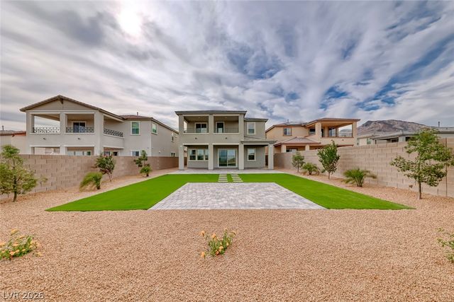 560 Preston Oak Place, Las Vegas, NV 89138
