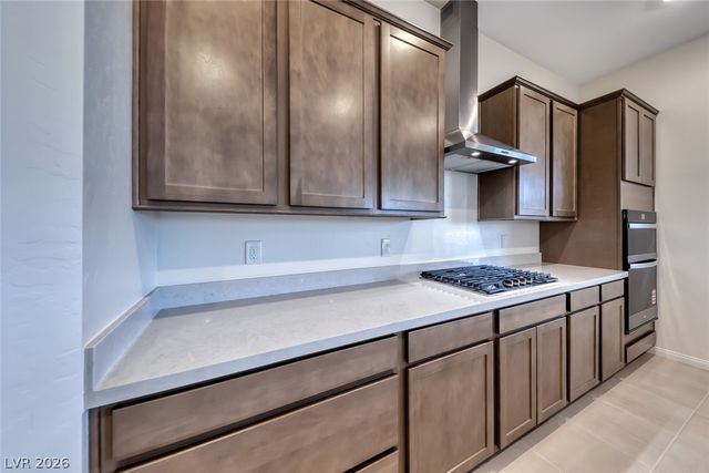 560 Preston Oak Place, Las Vegas, NV 89138