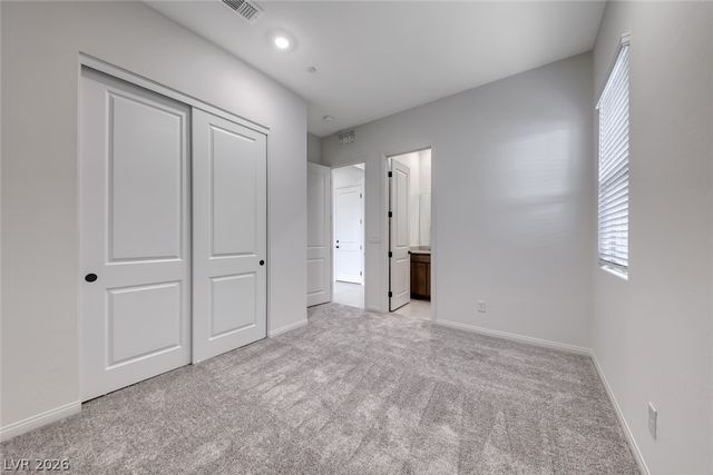 560 Preston Oak Place, Las Vegas, NV 89138