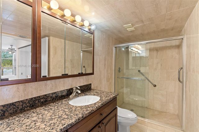 3600 Mystic Pointe Dr 310, Aventura, FL 33180