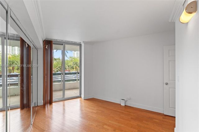 3600 Mystic Pointe Dr 310, Aventura, FL 33180