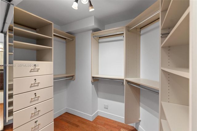 3600 Mystic Pointe Dr 310, Aventura, FL 33180