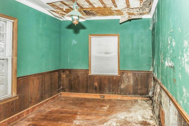 113 Murray Avenue, Port Washington, NY 11050