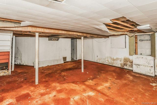 113 Murray Avenue, Port Washington, NY 11050