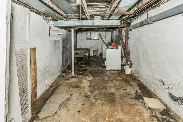 113 Murray Avenue, Port Washington, NY 11050