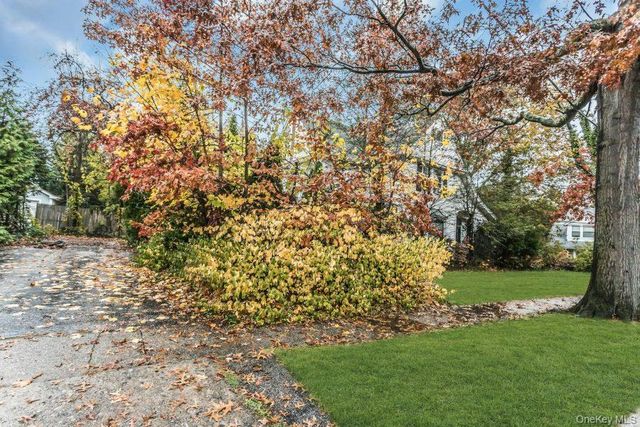 113 Murray Avenue, Port Washington, NY 11050