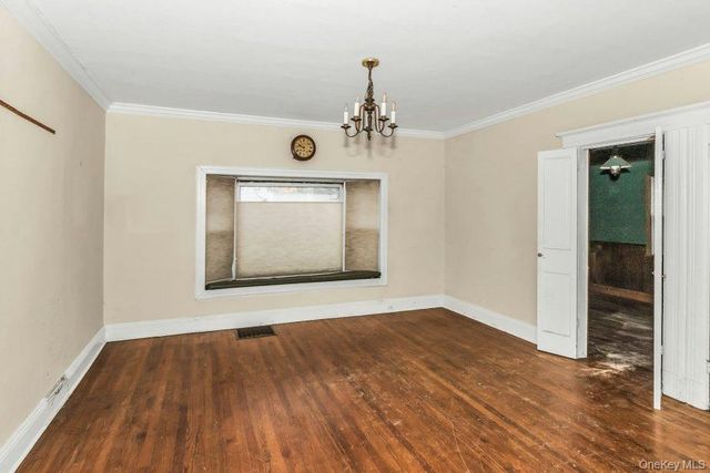 113 Murray Avenue, Port Washington, NY 11050