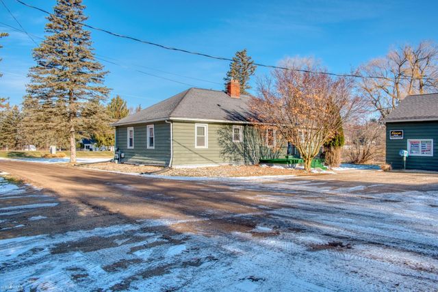 1585 S M-52 Road, Owosso Twp, MI 48867