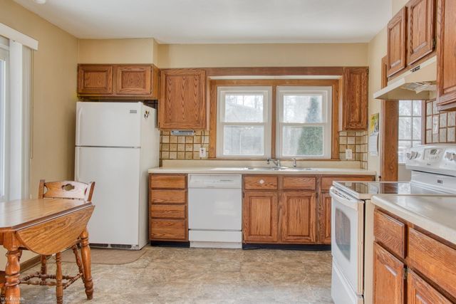 1585 S M-52 Road, Owosso Twp, MI 48867