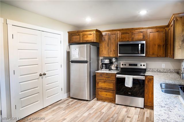 1141 W Delaware Street, Westville, OK 74965