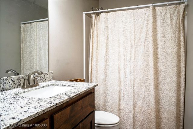 1141 W Delaware Street, Westville, OK 74965