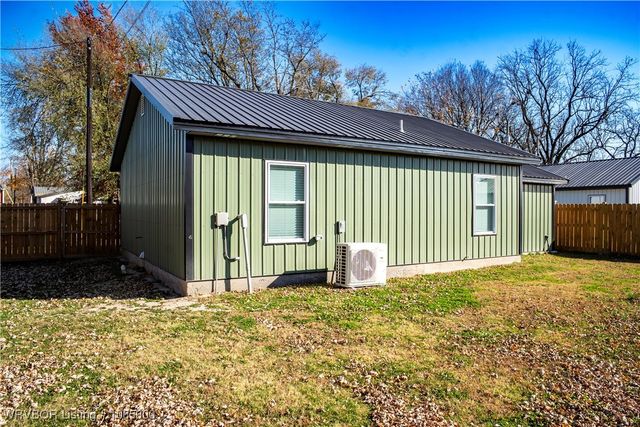 1141 W Delaware Street, Westville, OK 74965