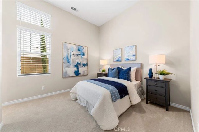 102 Derailer, Irvine, CA 92618