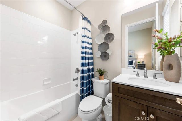 102 Derailer, Irvine, CA 92618