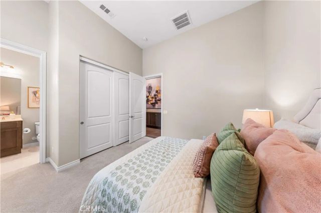 102 Derailer, Irvine, CA 92618