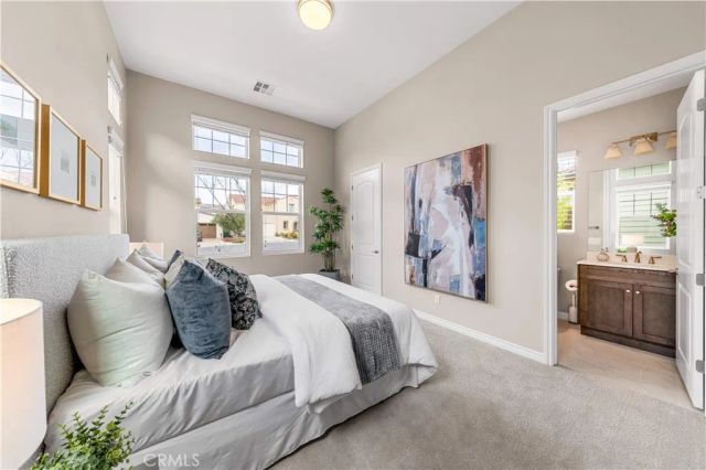 102 Derailer, Irvine, CA 92618