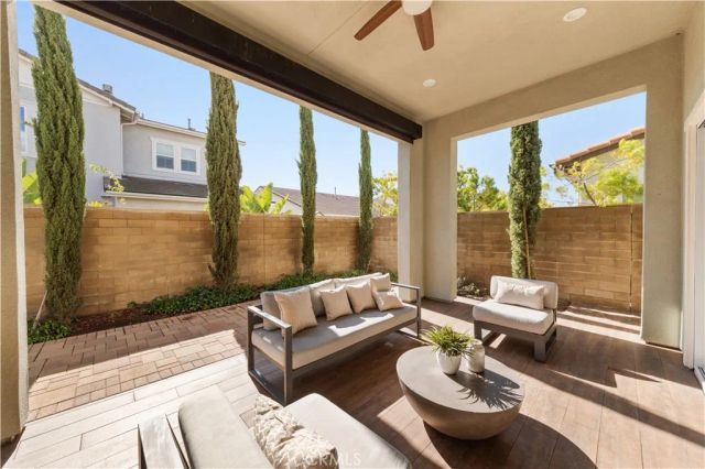 102 Derailer, Irvine, CA 92618