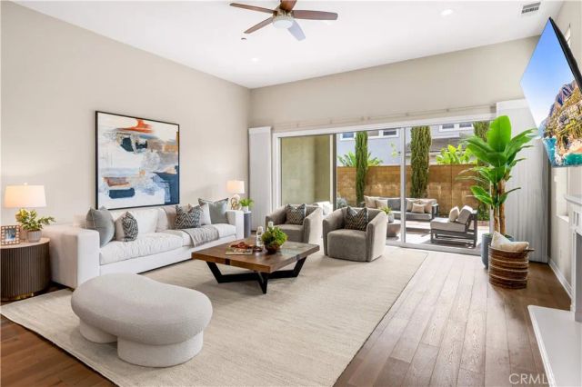 102 Derailer, Irvine, CA 92618