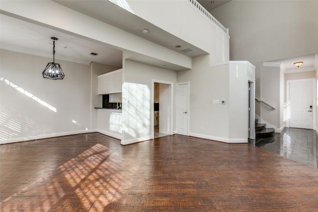 14561 Juliard Lane, Addison, TX 75001