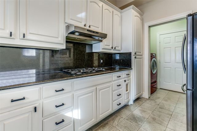 14561 Juliard Lane, Addison, TX 75001