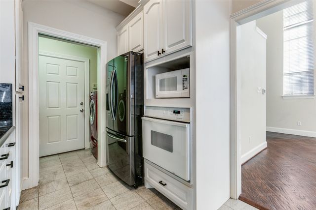 14561 Juliard Lane, Addison, TX 75001