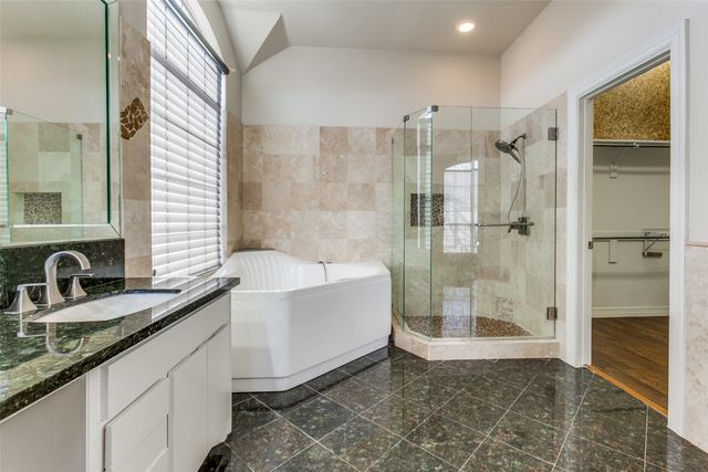 14561 Juliard Lane, Addison, TX 75001