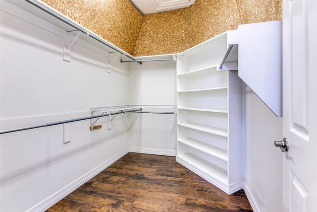 14561 Juliard Lane, Addison, TX 75001