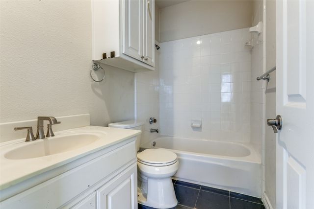 14561 Juliard Lane, Addison, TX 75001