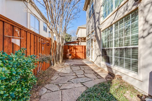 14561 Juliard Lane, Addison, TX 75001