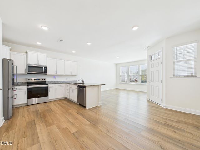 458 Channel Drop Drive, Clayton, NC 27520