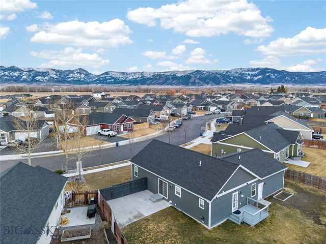 2217 Sturnella Lane, Belgrade, MT 59714