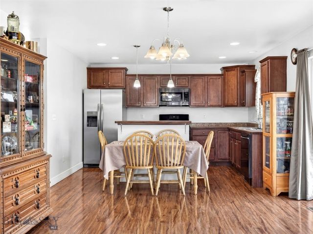 2217 Sturnella Lane, Belgrade, MT 59714