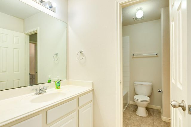 8 Terra Bella Drive, Manvel, TX 77578
