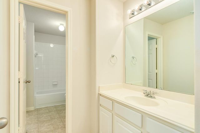 8 Terra Bella Drive, Manvel, TX 77578